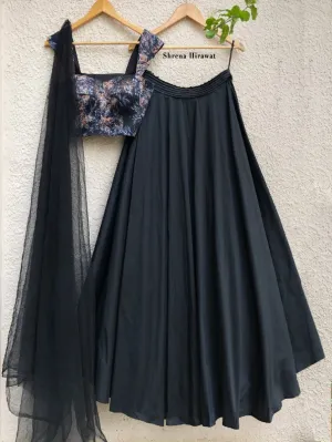 Black Print Bustier With Black Skirt And Tulle Dupatta (Set of 3)