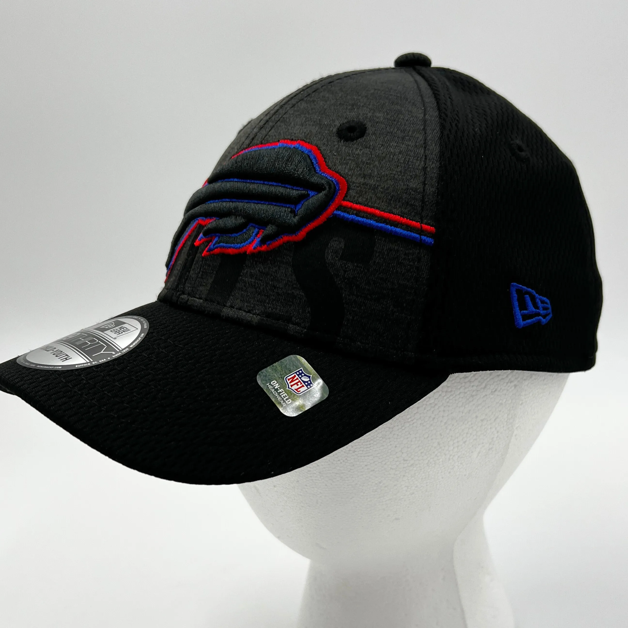 Child-Youth Buffalo Bills NEW ERA 2023 TRAINING CAMP 39THIRTY FLEX FIT HAT