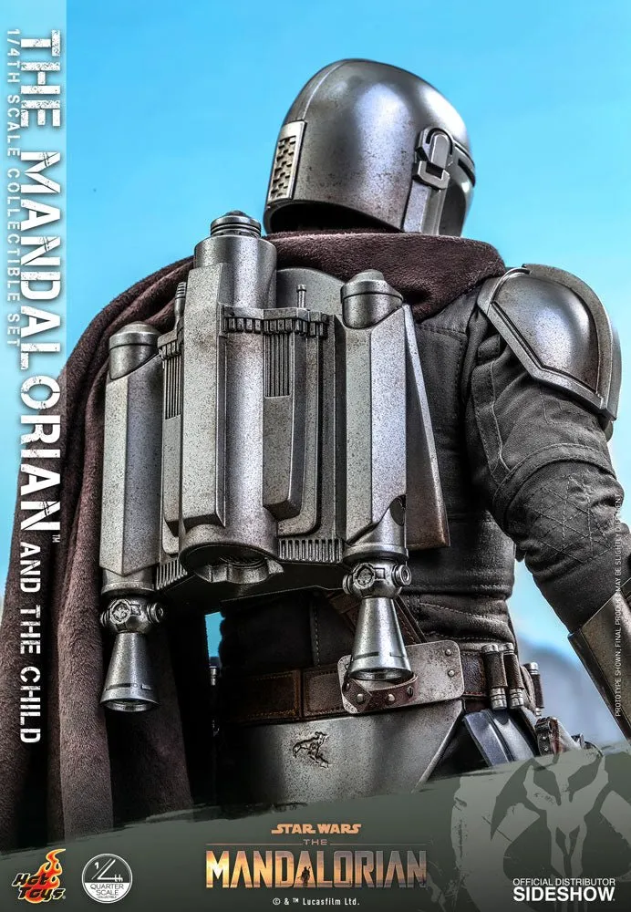 Hot Toys The Mandalorian and The Child Quarter Scale Collectible Set