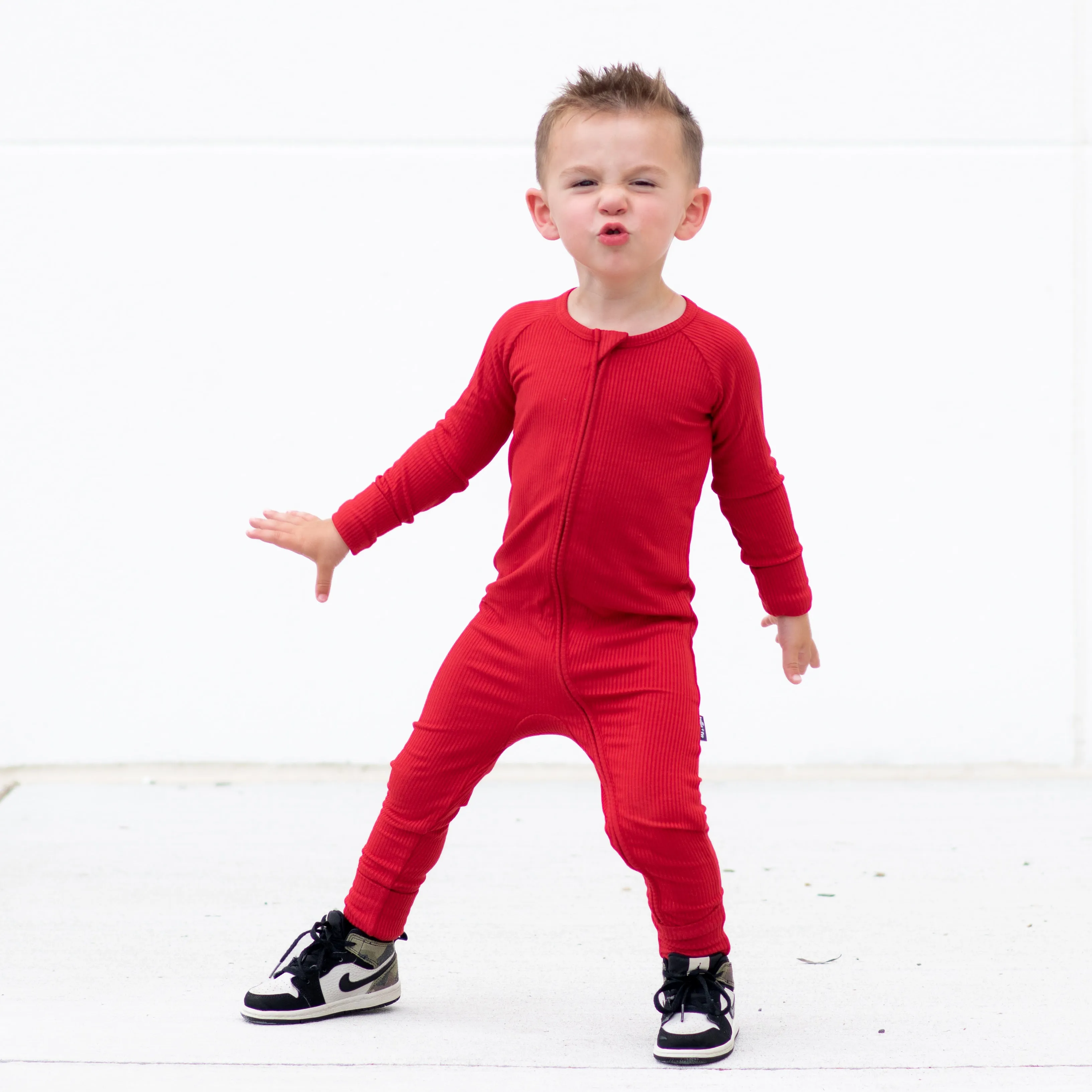 ZIP ROMPER - Red Ribbed